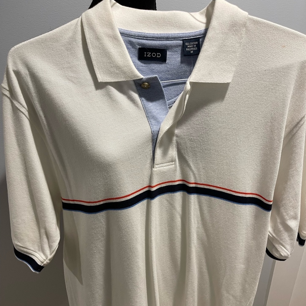 IZOD MENS tee shirt